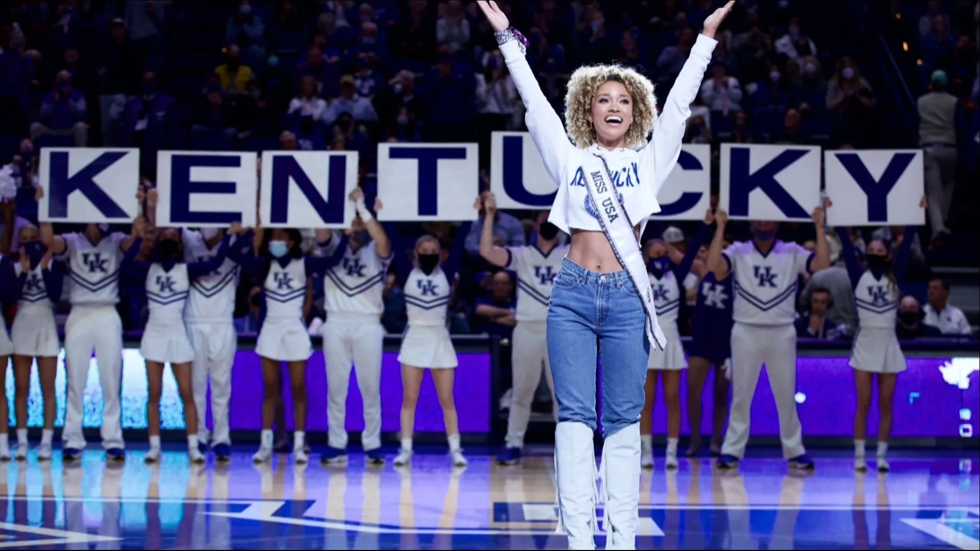 Elle Smith, UK CI alumna and the reigning Miss USA, is honored at the "Y" at a recent UK men's basketball game. Chet White | UK Athletics