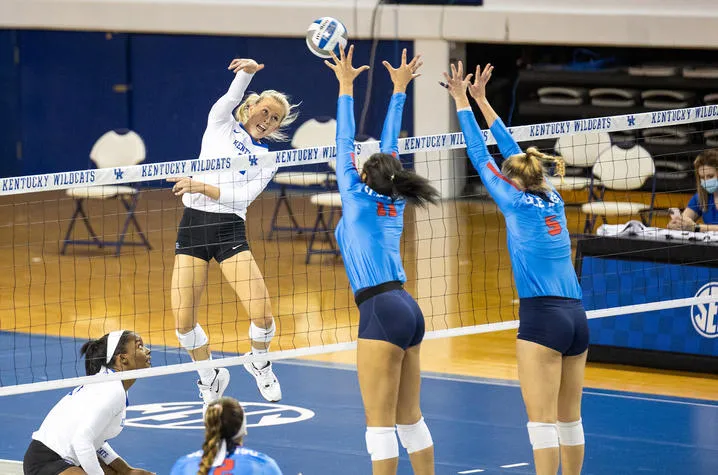 Sports Game/Action photo finalist "Volleyball vs Ol Miss" photo by Jack Weaver.