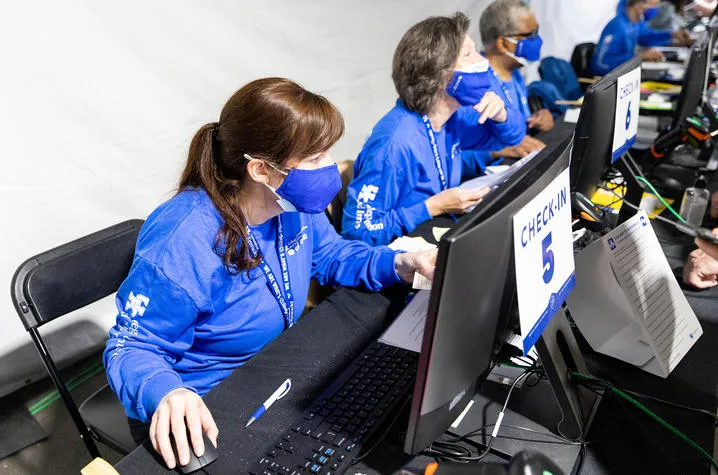 The CI personnel wore matching shirts, which made the team presence visible throughout the day.