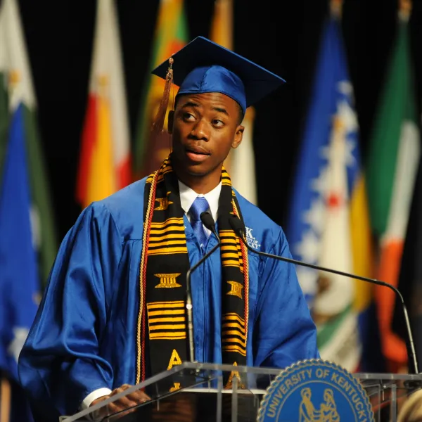 Jared Scott speaks at the May 2016 Commencement ceremony.